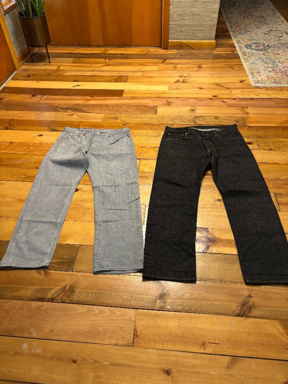 2 Pair Men's Levi's 501's